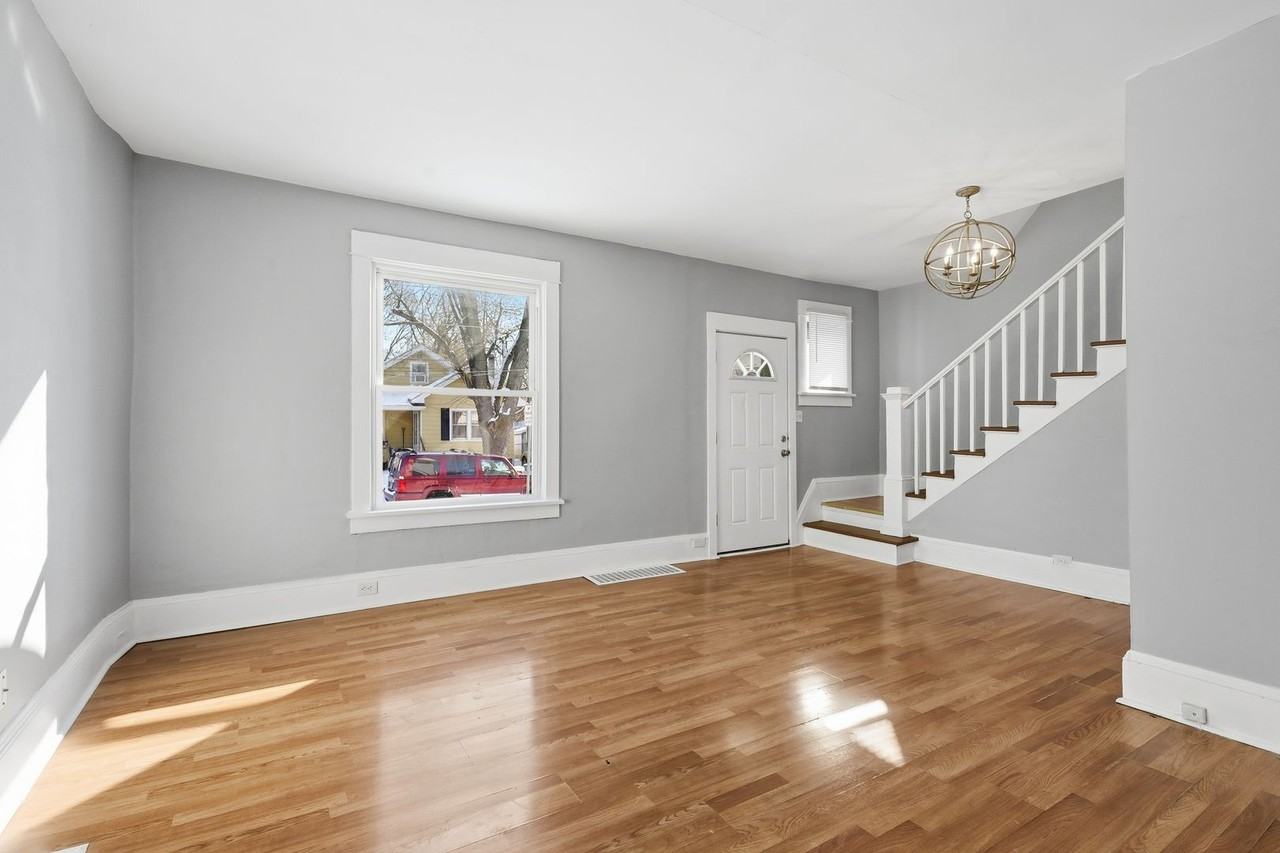 1169 23rd St - Photo 6 of 18