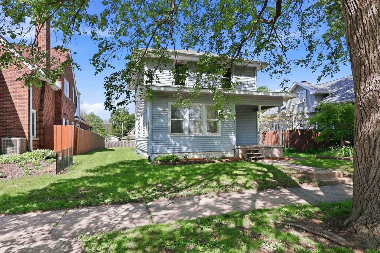 1536 35th St - Photo 3 of 25