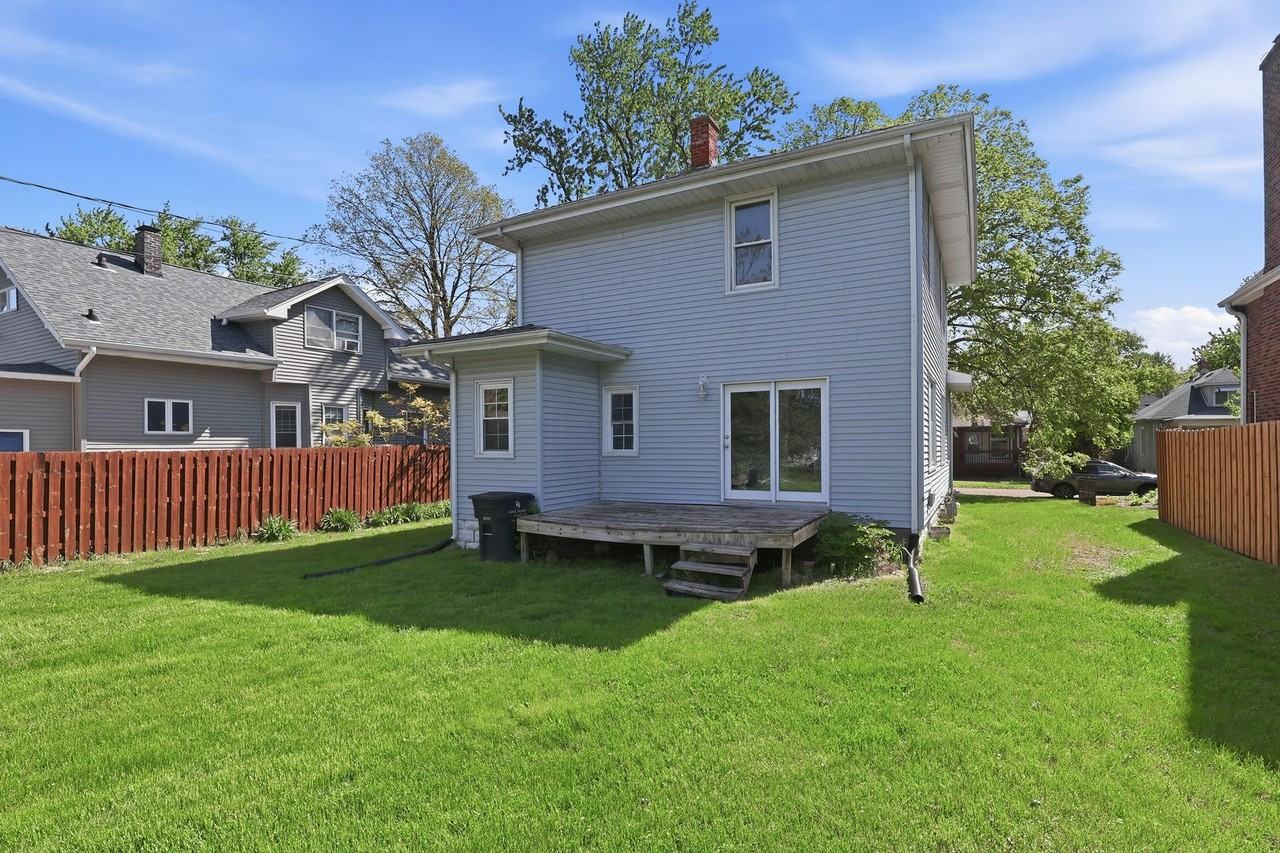 1536 35th St - Photo 6 of 25