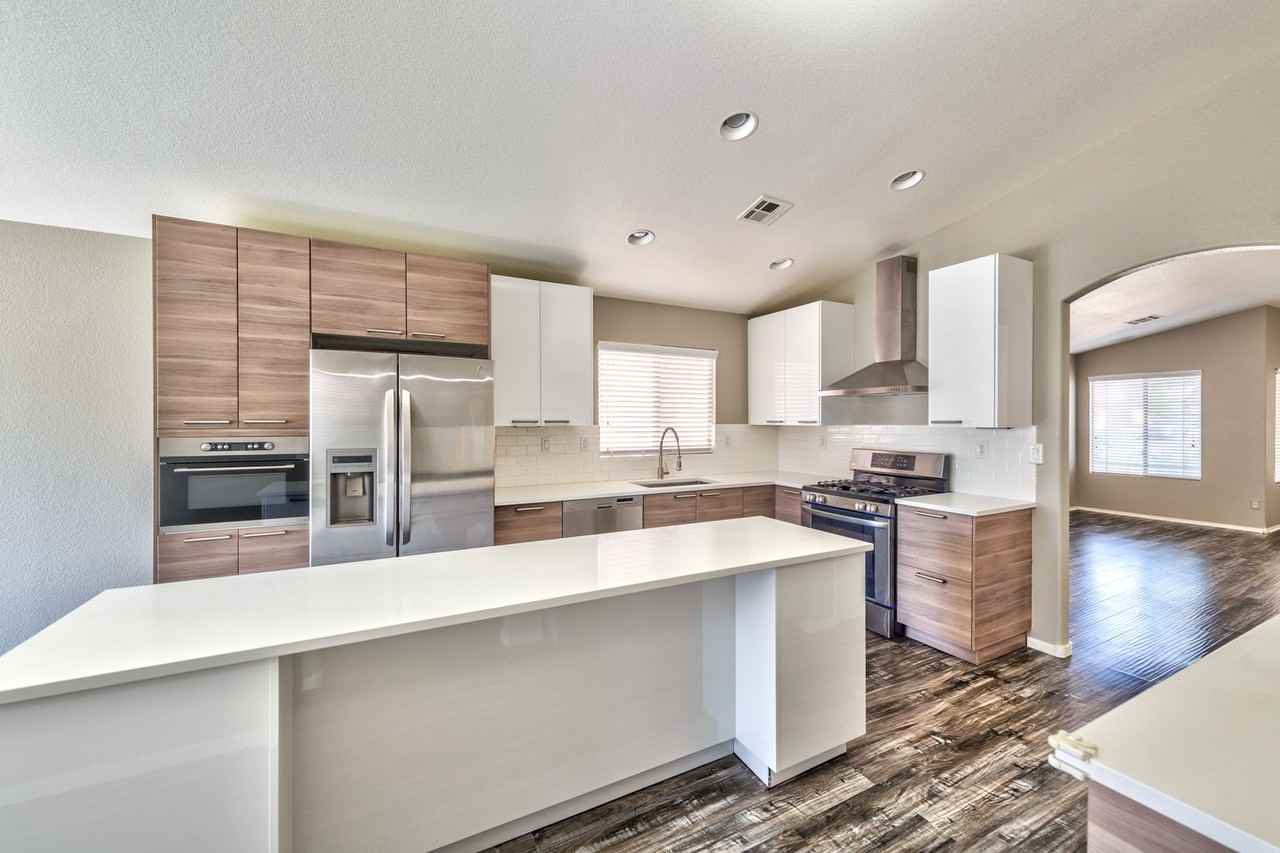 4982 Perrone Ave - Photo 4 of 14