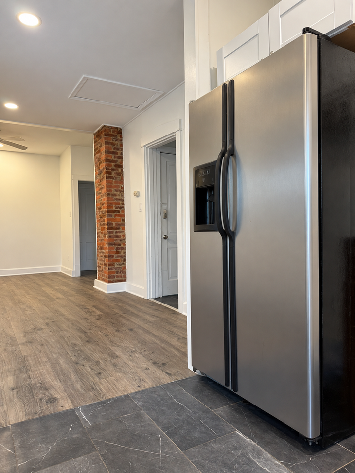 322 W James St - Photo 6 of 17