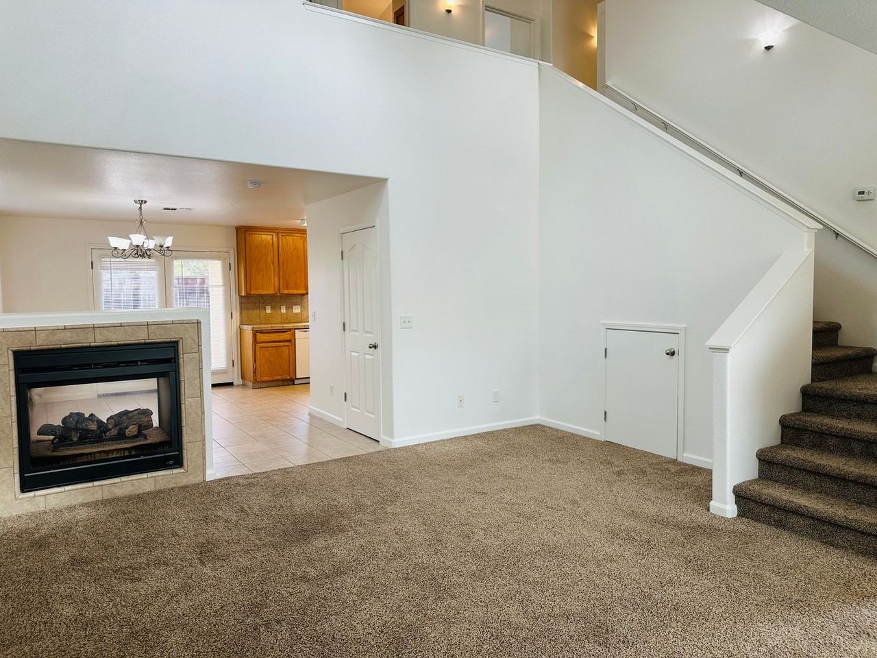 227 River Pt - Photo 4 of 22