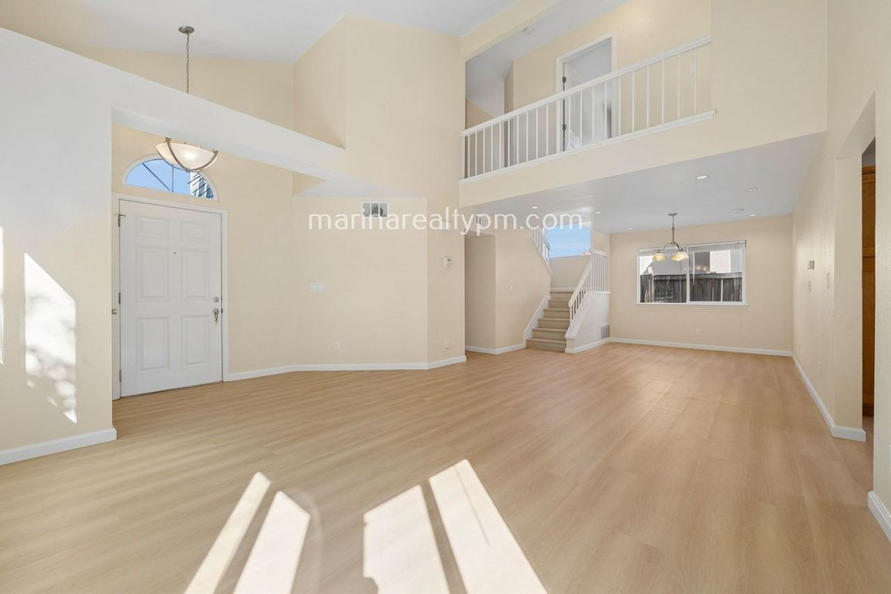 103 Bolton Way - Photo 7 of 50