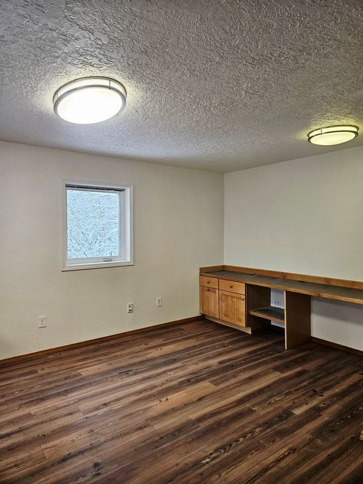 645 Oleary Rd - Photo 4 of 11