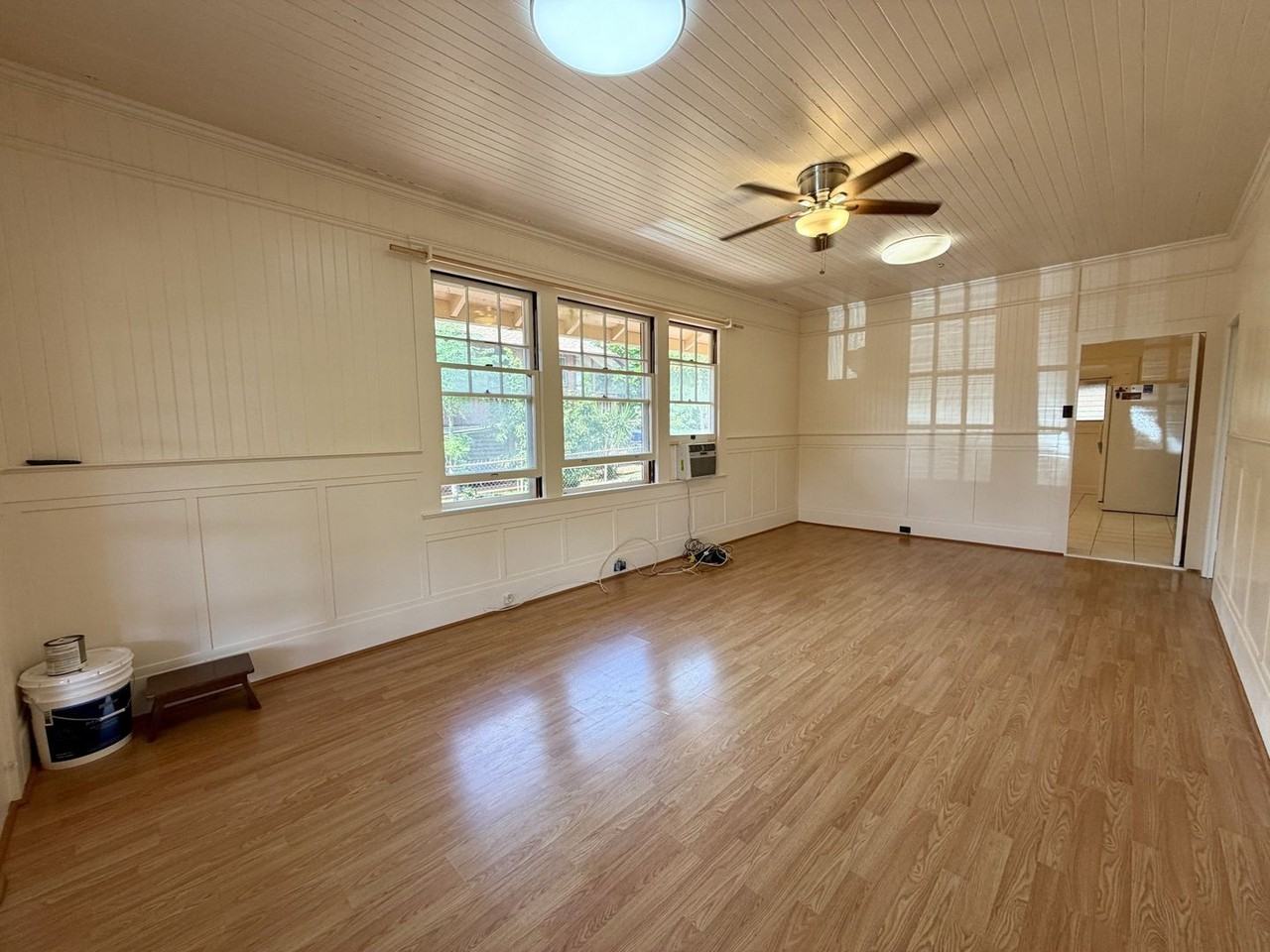 3944 Maunaloa Ave - Photo 4 of 24