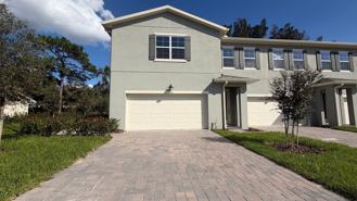 302 Ne Triplet Dr - Photo 1 of 1