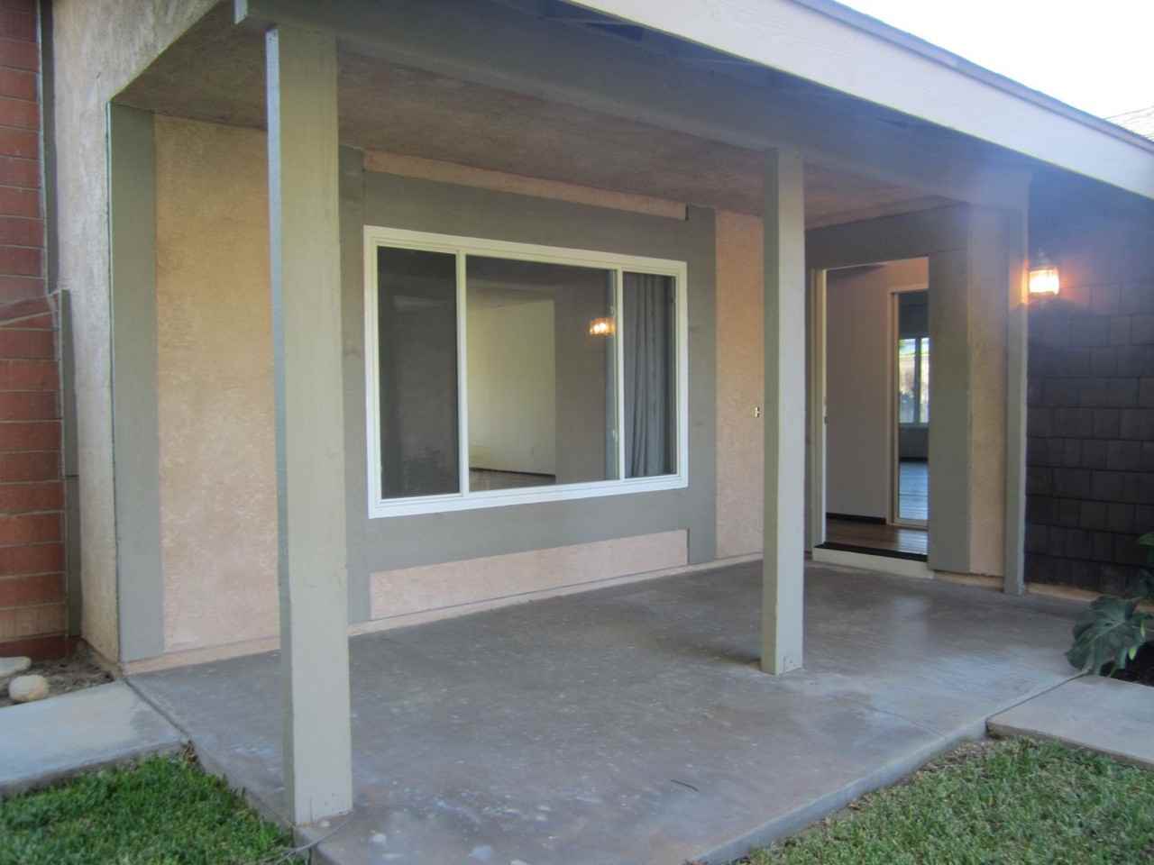 2930 Yorktown Pl - Photo 4 of 47