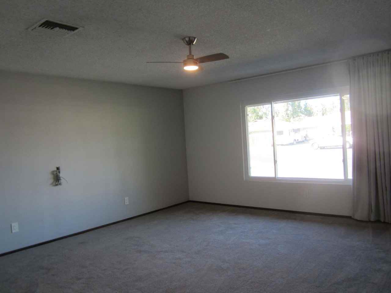 2930 Yorktown Pl - Photo 6 of 47