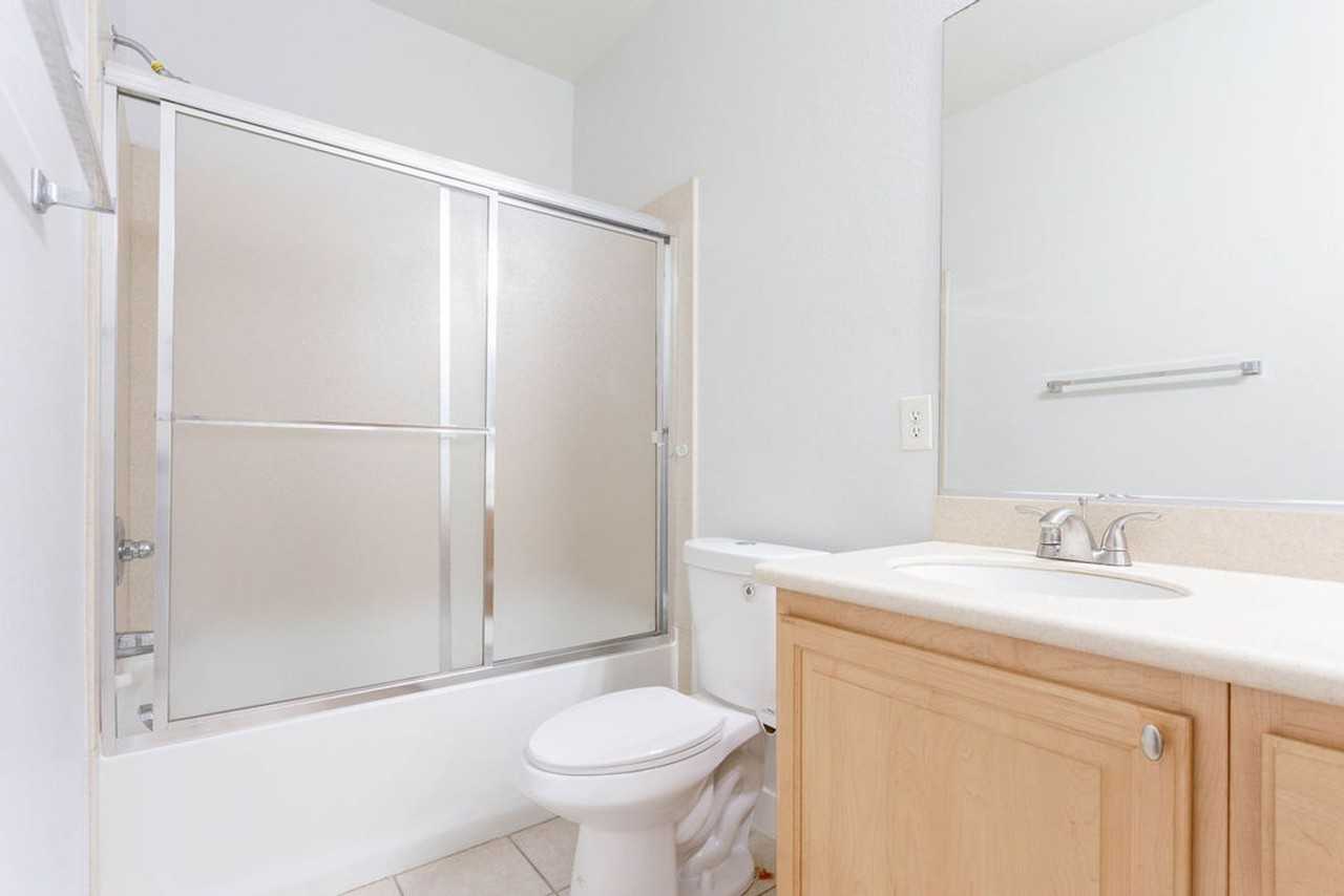 9122 Sendero Ave - Photo 6 of 44