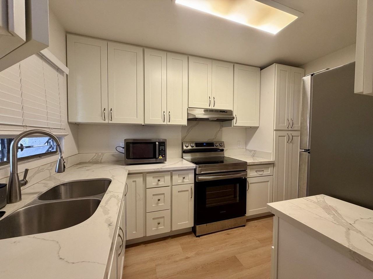 96-230 Waiawa Rd - Photo 2 of 11