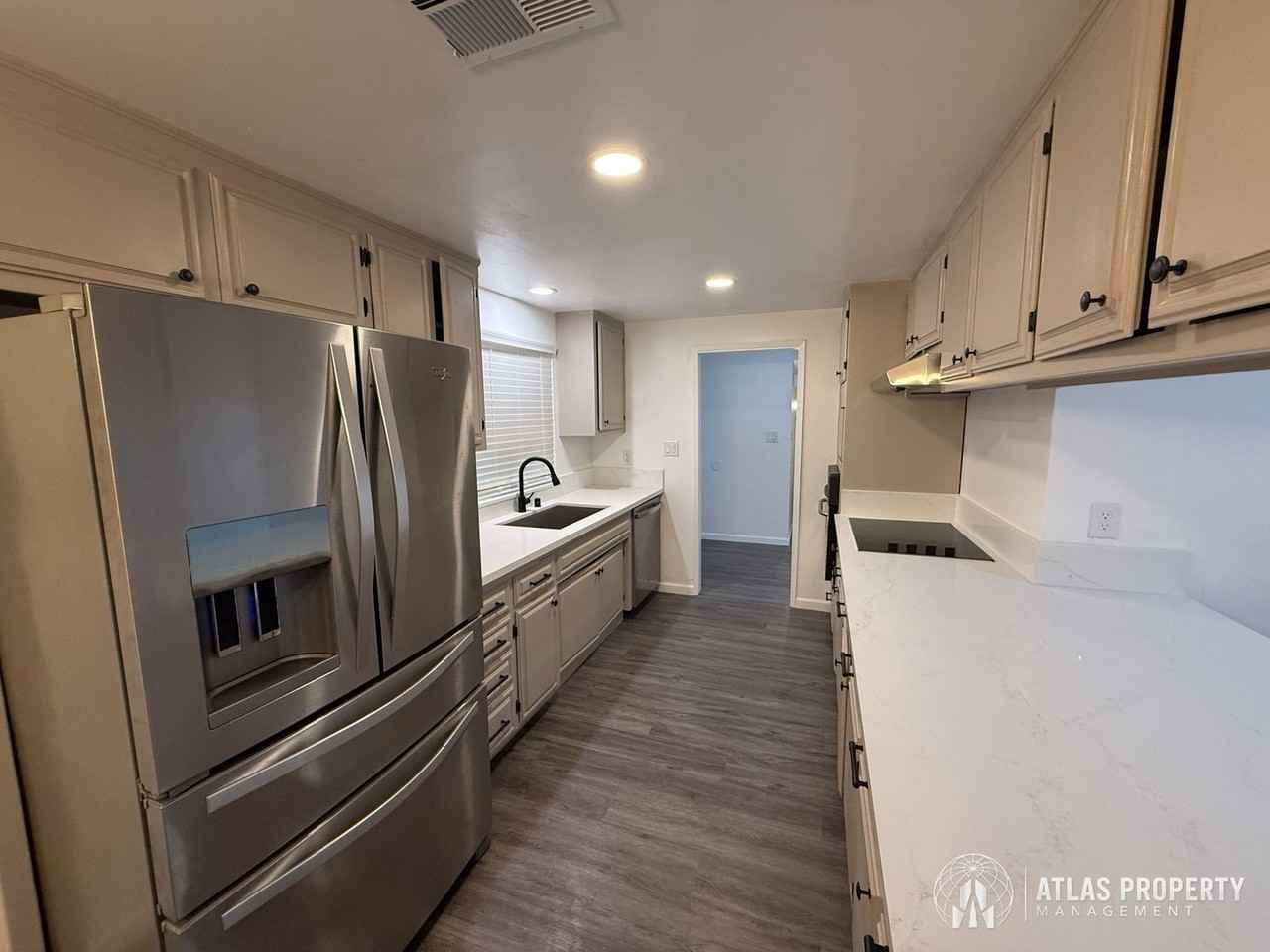 11108 Aimee Way - Photo 6 of 23