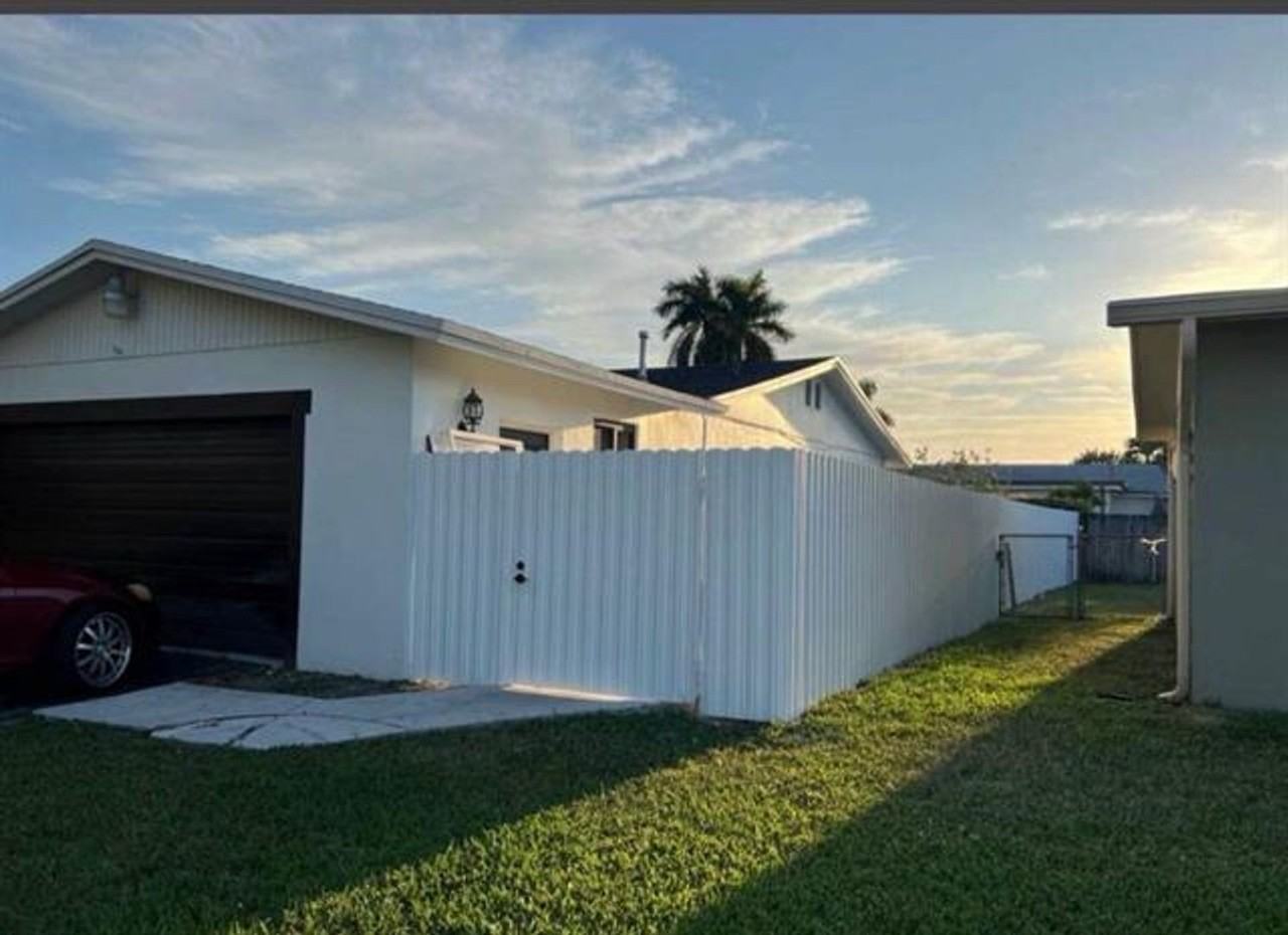7450 Sw 130th Ave #7450 - Photo 4 of 11