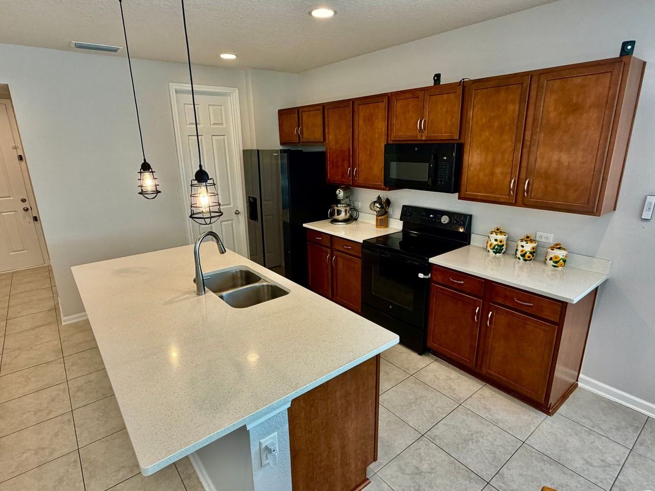 95120 Veneto Ct - Photo 2 of 15
