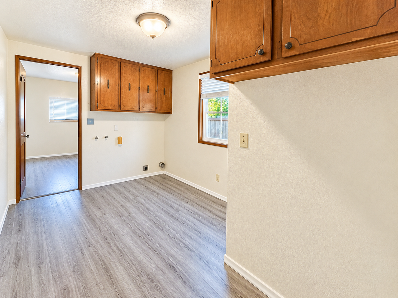 2136 Main St #A - Photo 6 of 15