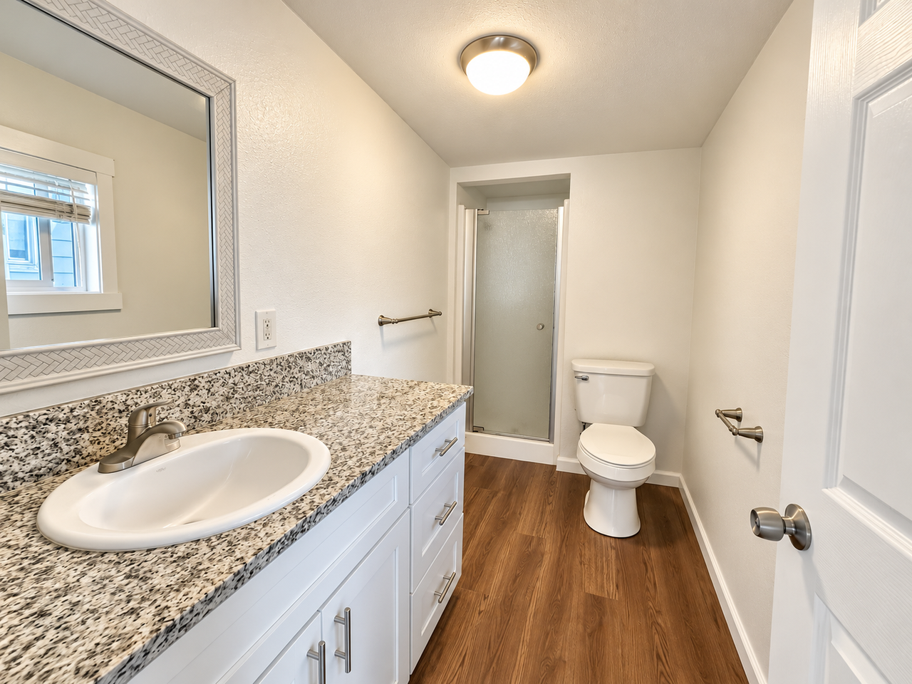 2136 Main St #B - Photo 5 of 6