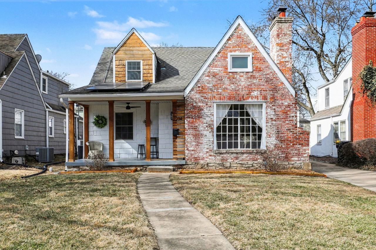 7234 Baltimore Ave - Photo 3 of 28