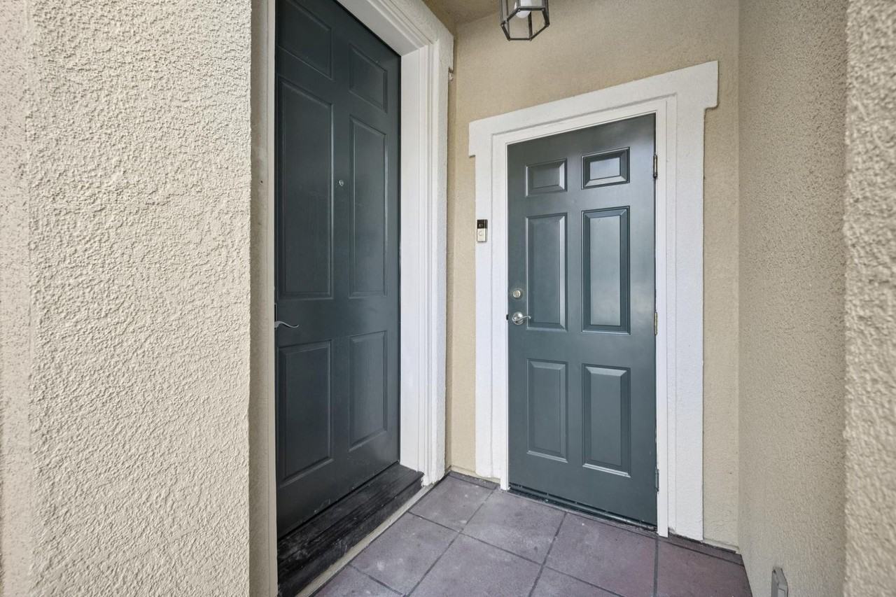 4302 Keegan St - Photo 3 of 50