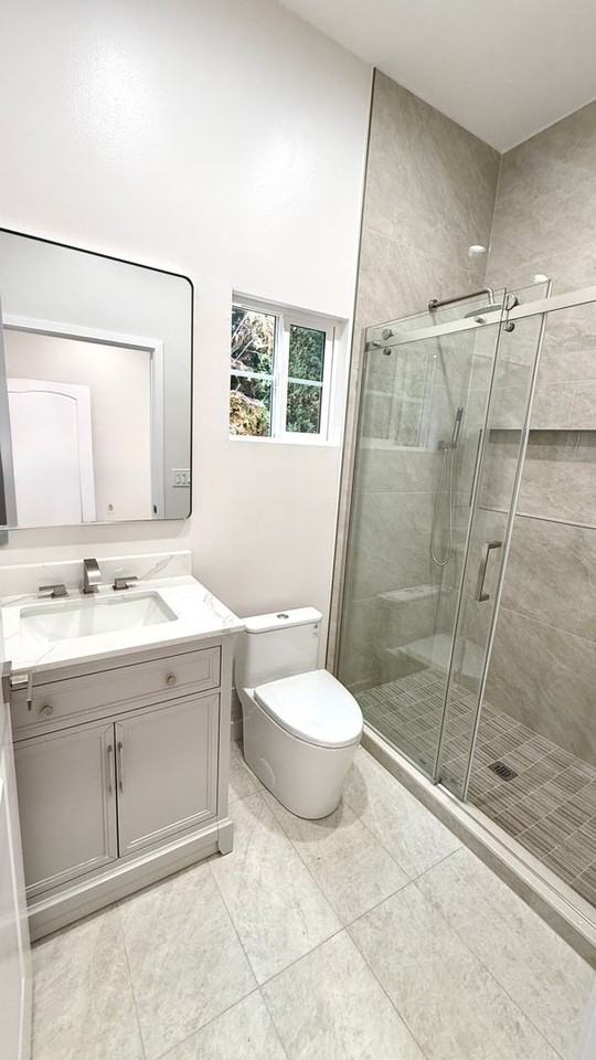 16415 Rosewood St - Photo 3 of 9