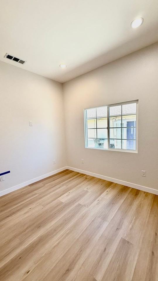 16415 Rosewood St - Photo 7 of 9