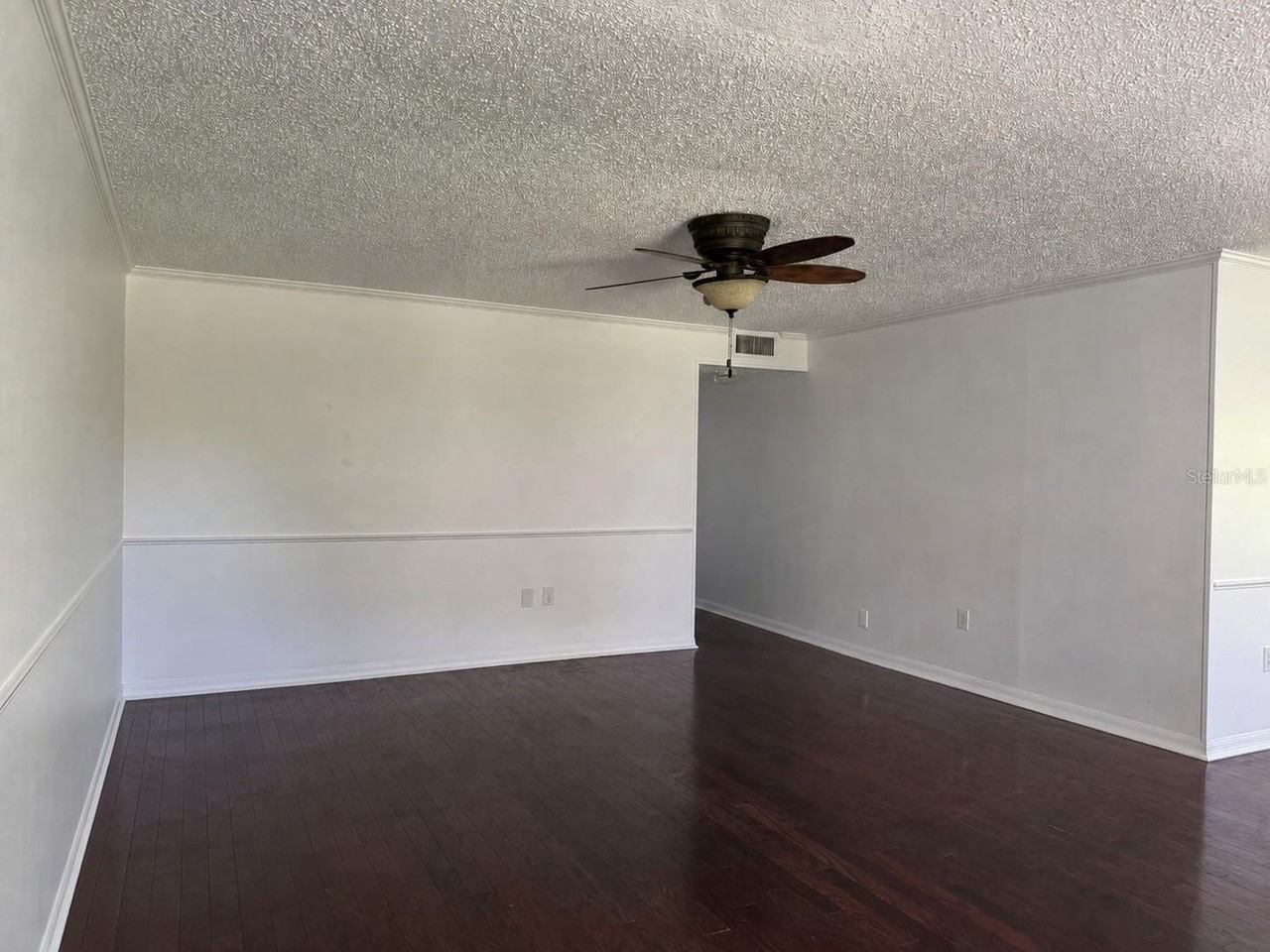 350 79th Ave N #102 - Photo 3 of 33
