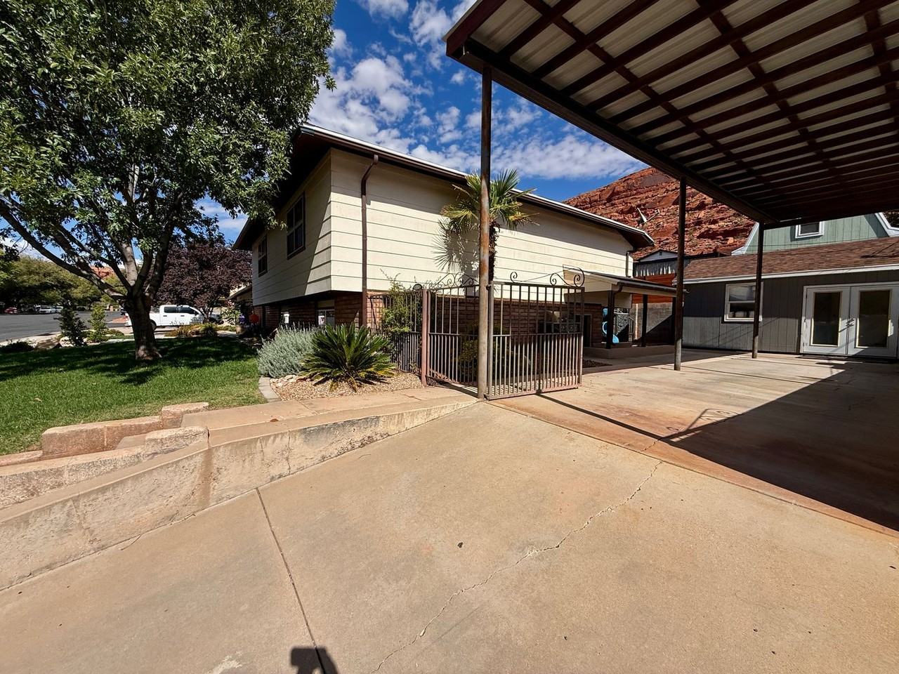 894 N 700 W - Photo 2 of 28