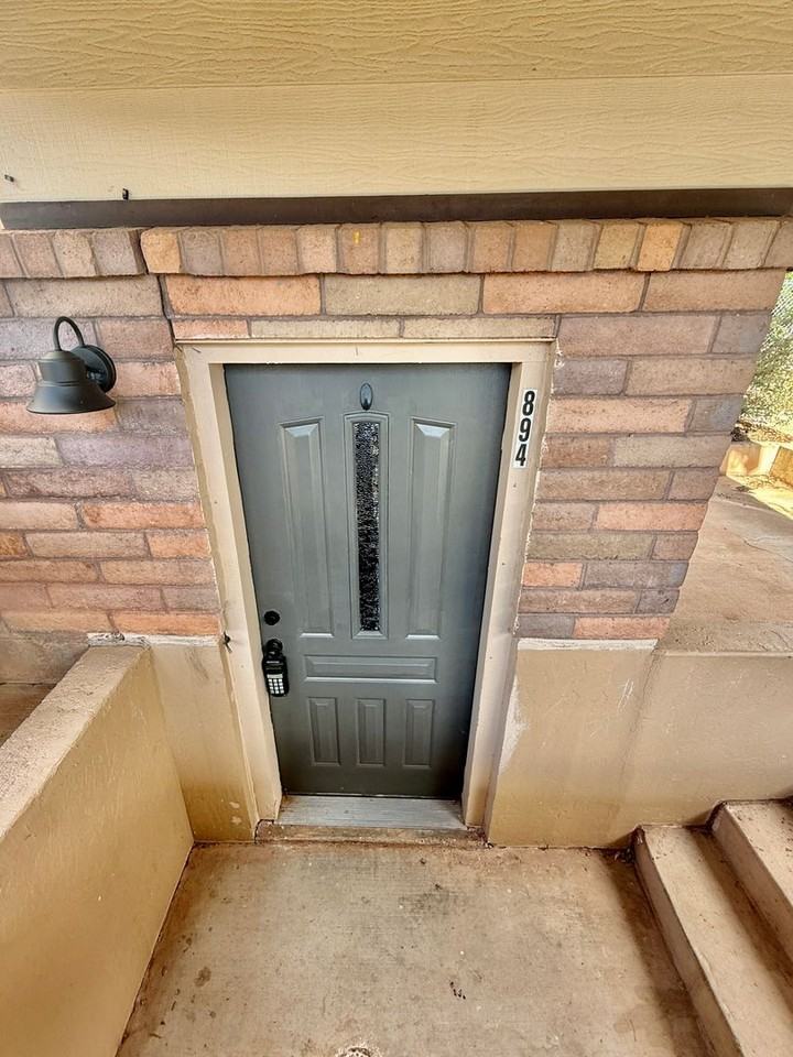 894 N 700 W - Photo 3 of 28