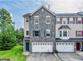 featured image of 621 S Twin Lakes Blvd