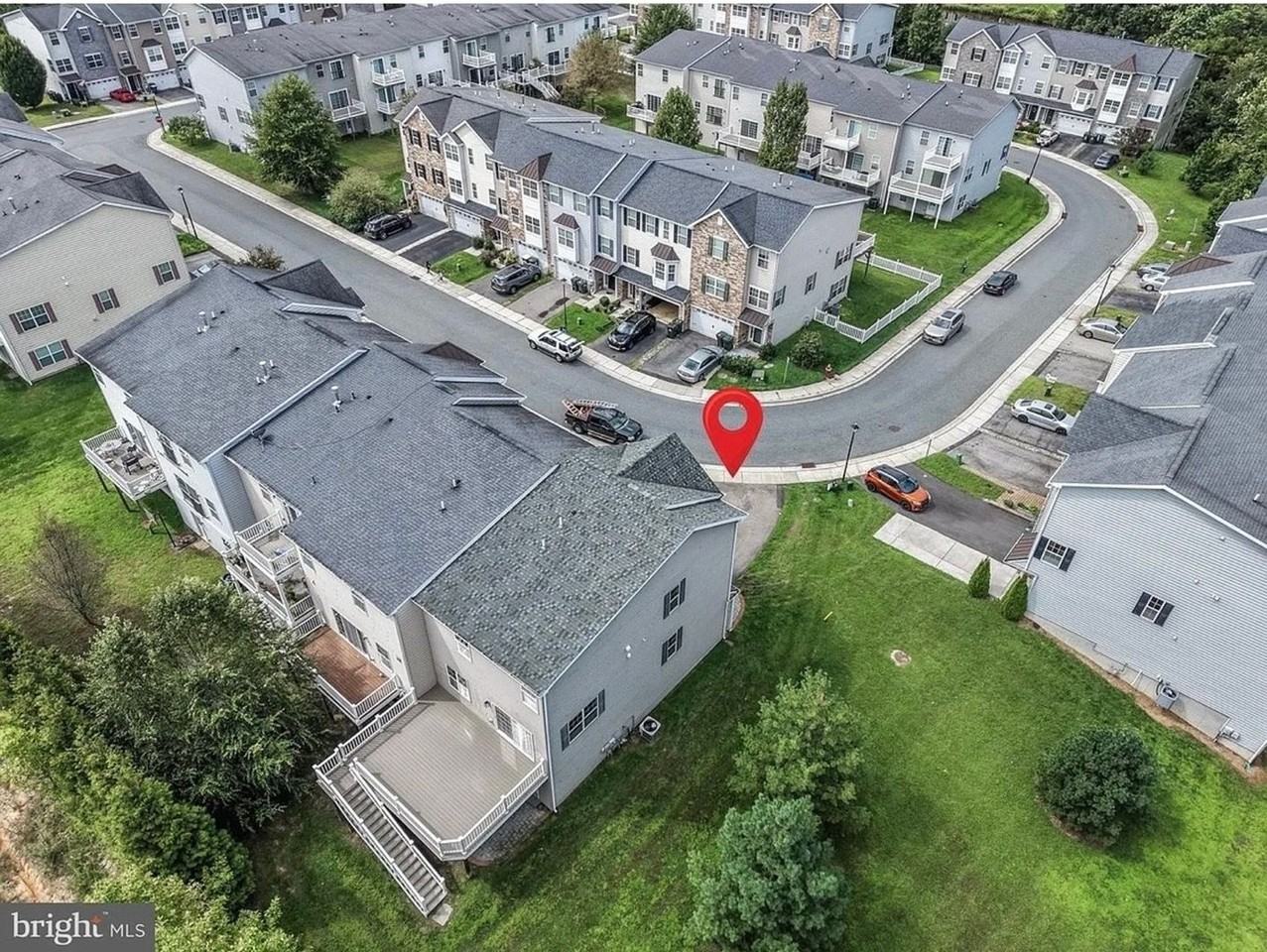 621 S Twin Lakes Blvd - Photo 3 of 50
