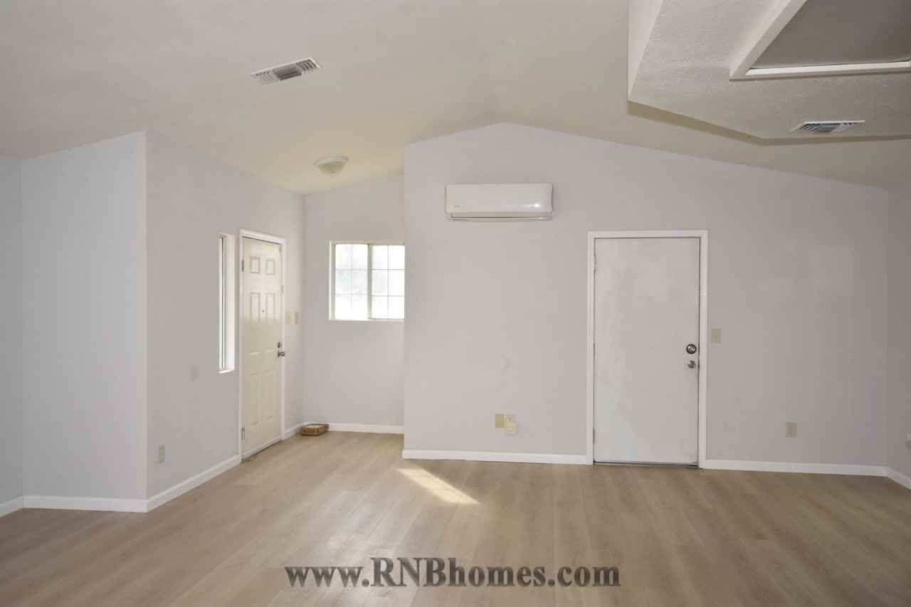 949 Nogales St - Photo 3 of 15
