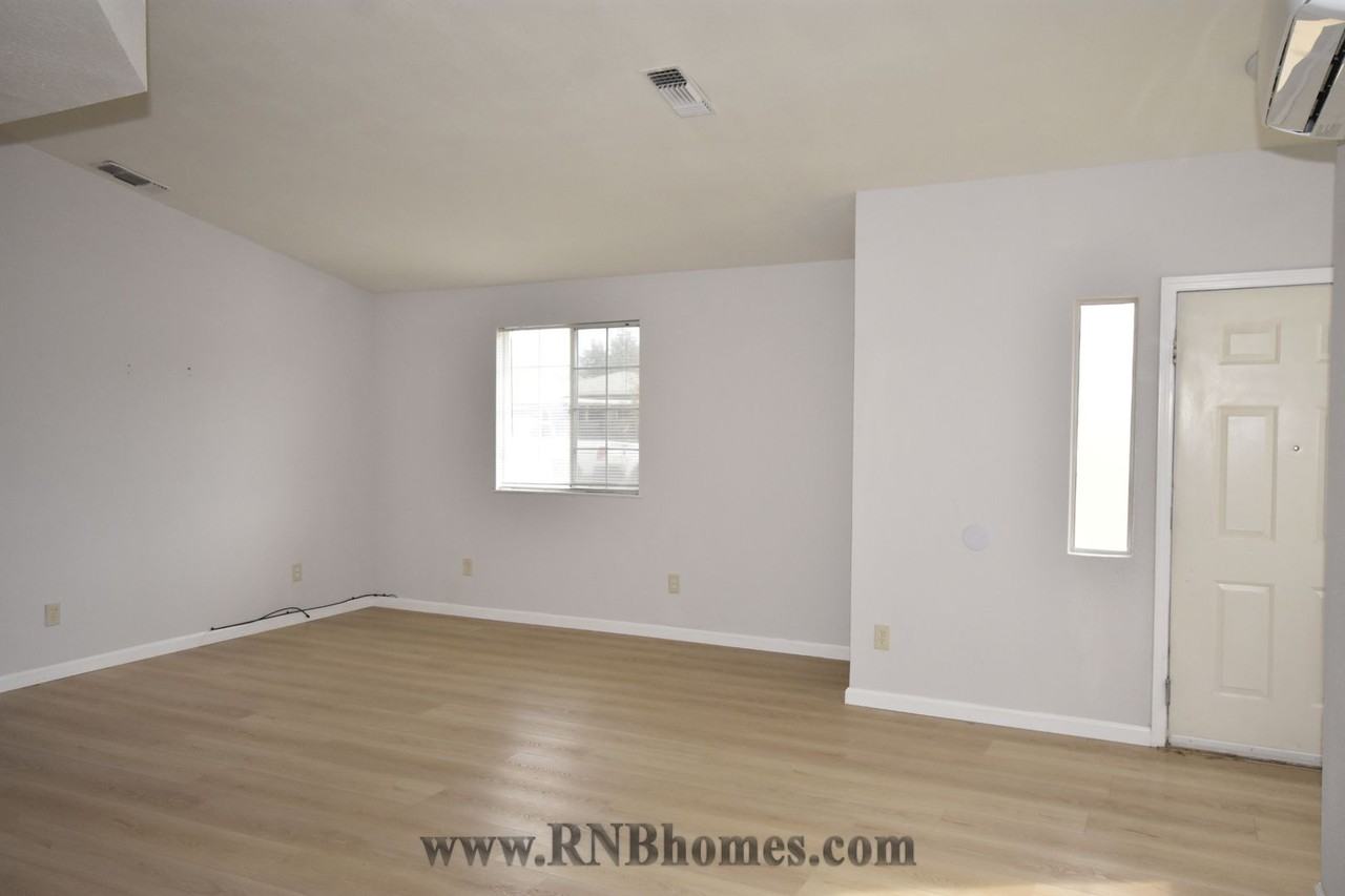 949 Nogales St - Photo 4 of 15