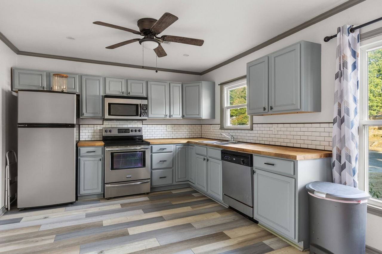 3620 Trice Ave - Photo 3 of 11