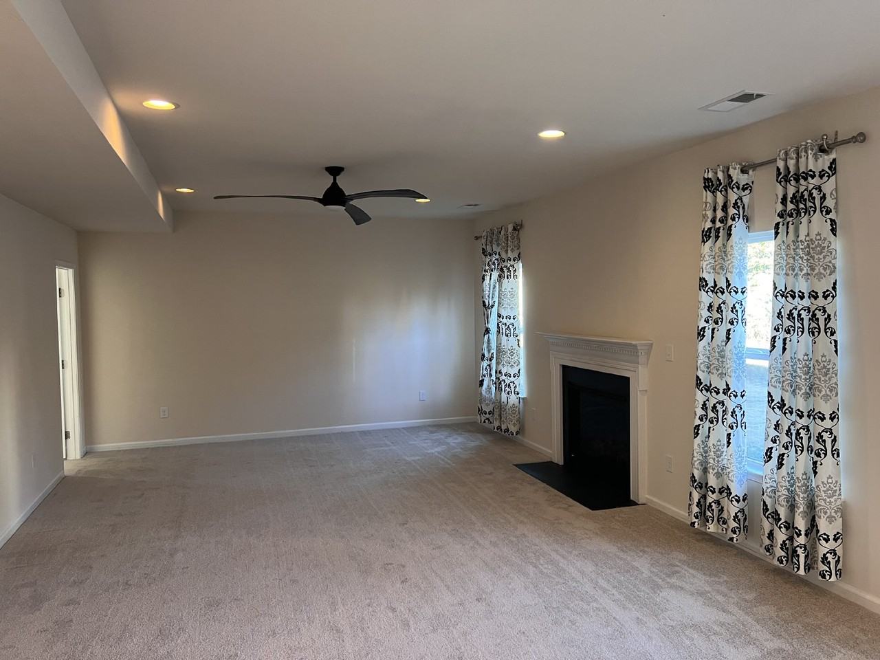2762 Kimball Ln - Photo 3 of 23