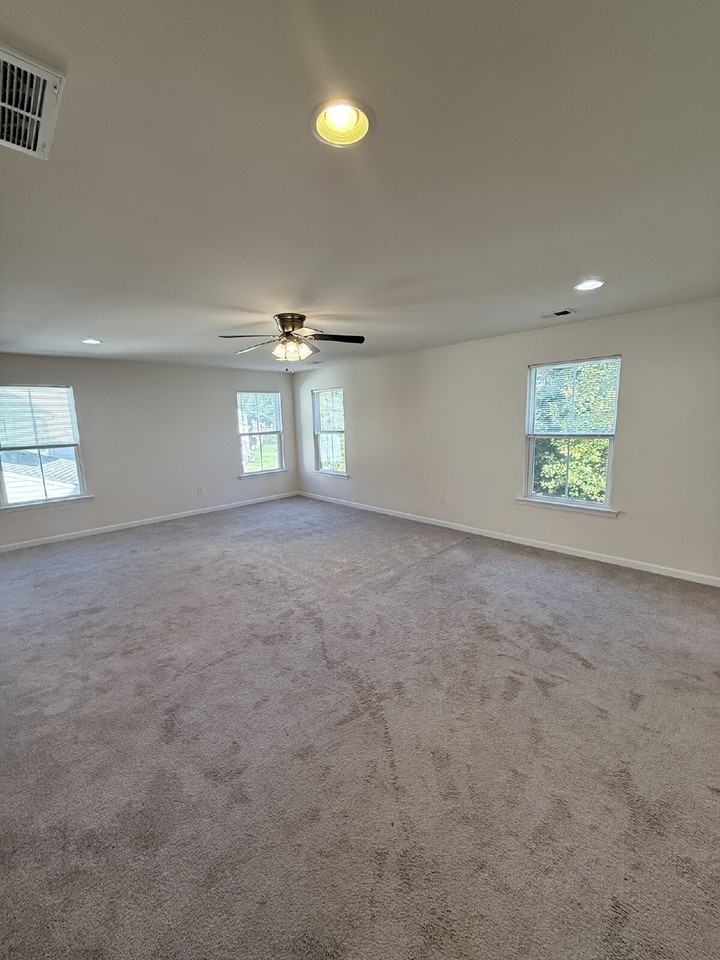 2762 Kimball Ln - Photo 7 of 23