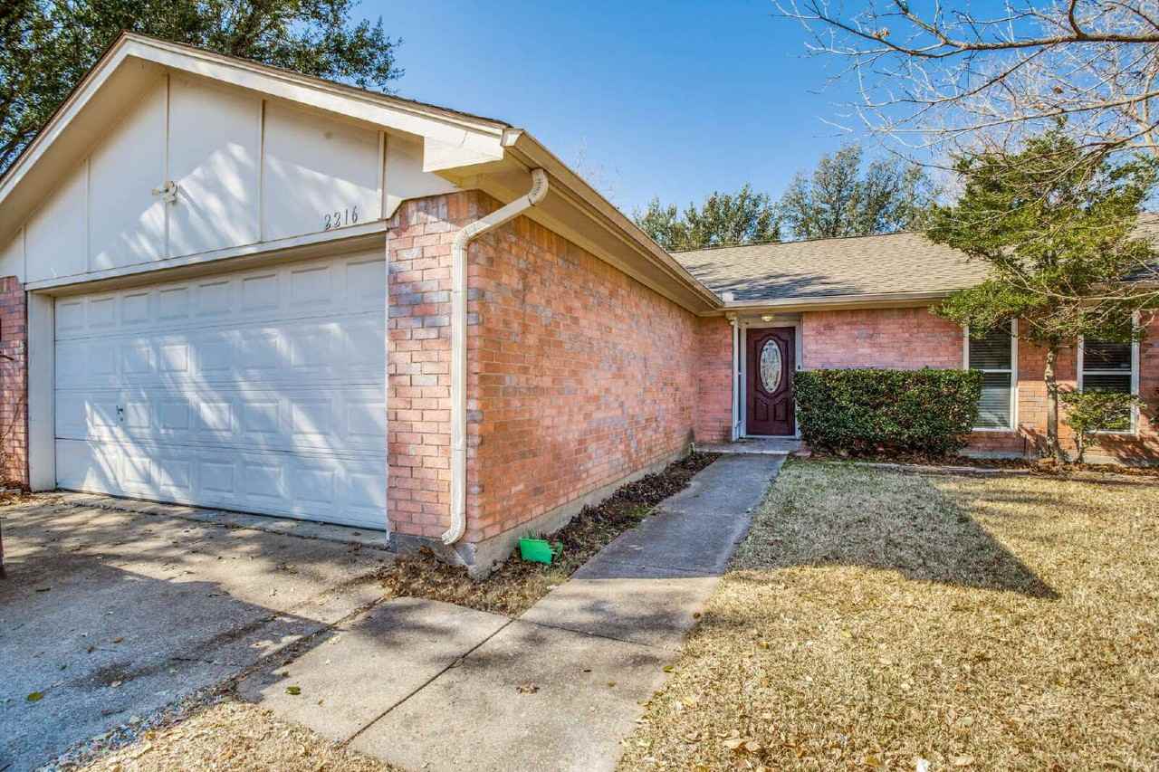 2216 Lavon Creek Ln - Photo 3 of 24