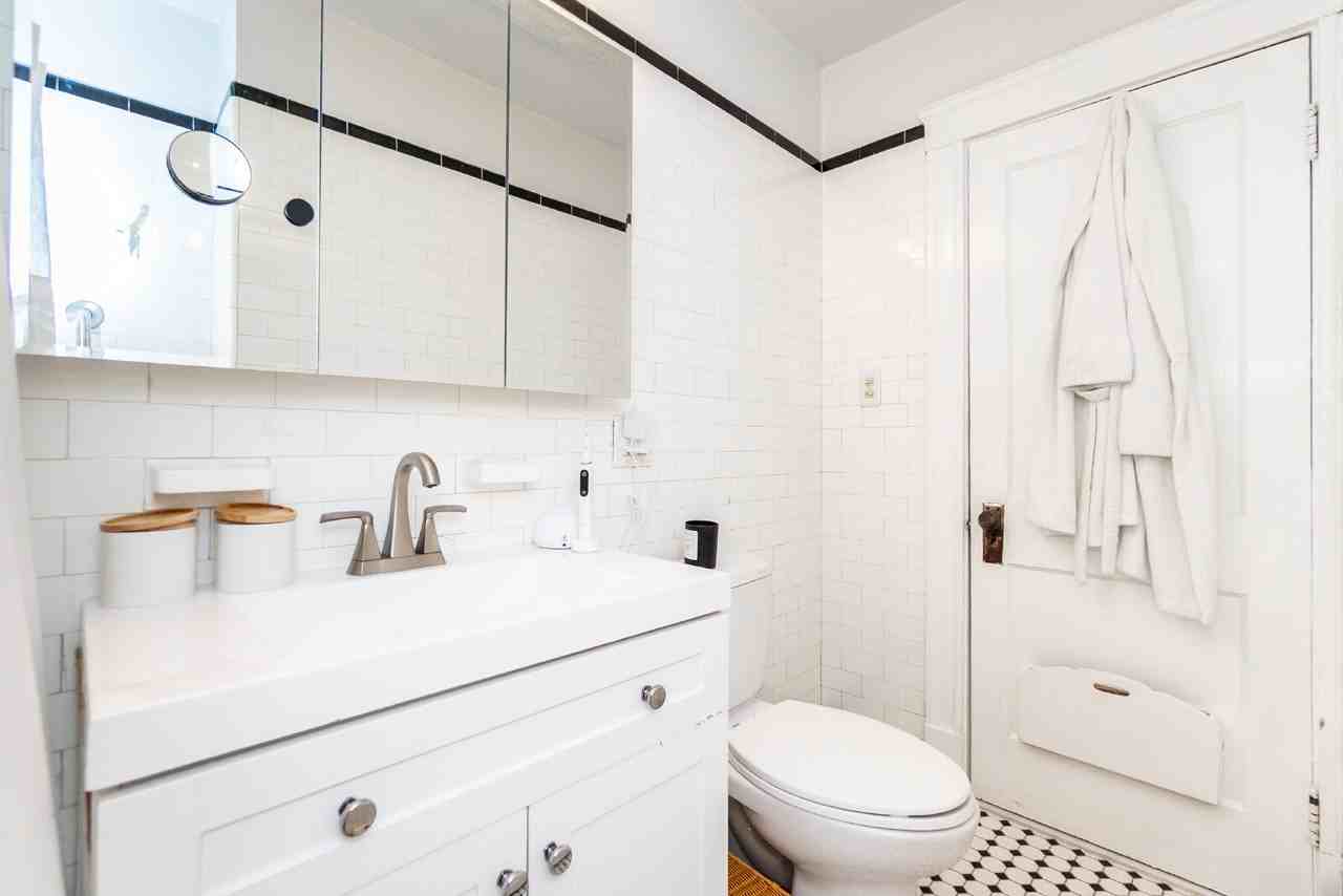 97 Trowbridge St #A - Photo 3 of 26