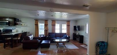 1403 Indian River Ave #B - Photo 7 of 16
