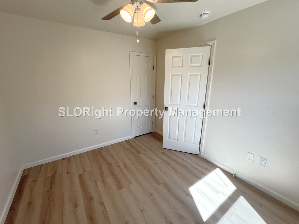 239 Sandercock St - Photo 7 of 19