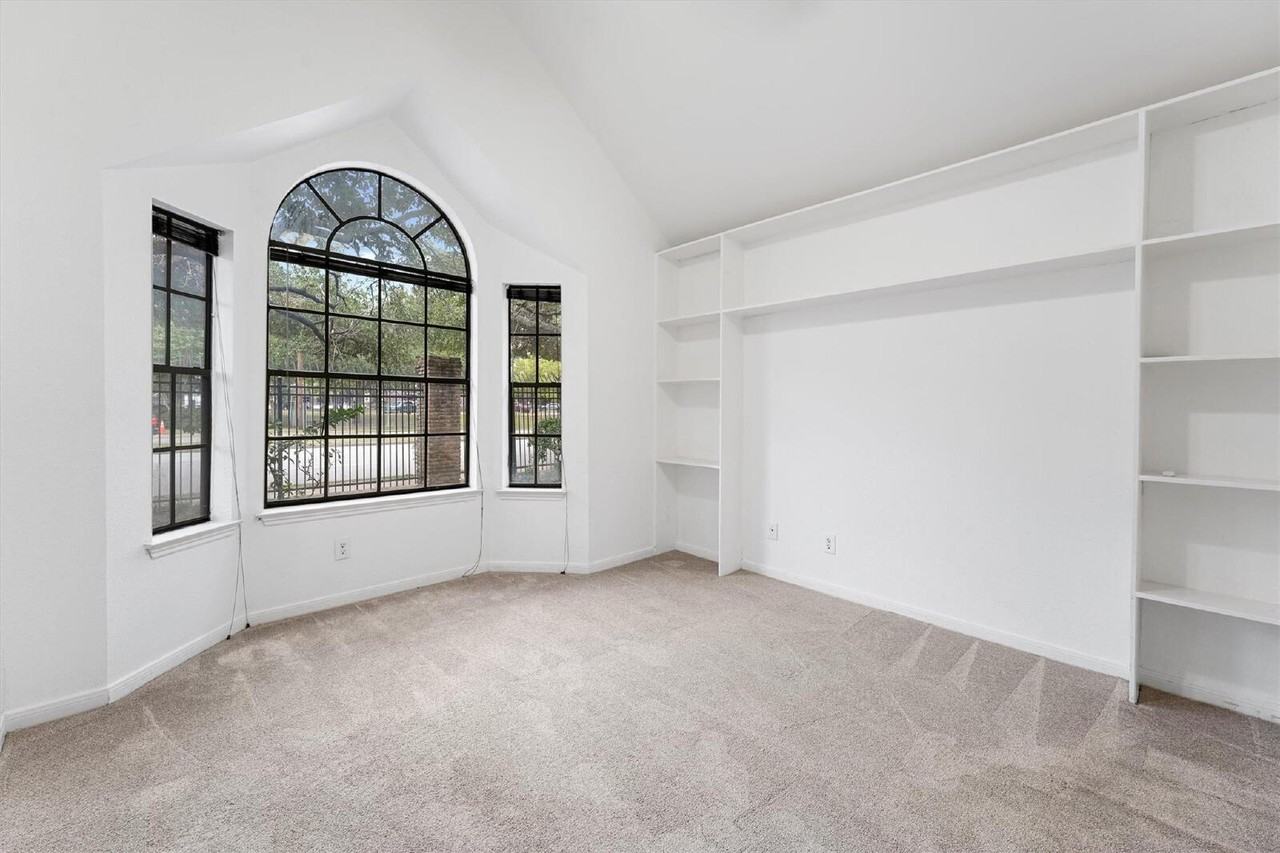 2300 Old Spanish Trl Apt 1010 - Photo 7 of 16