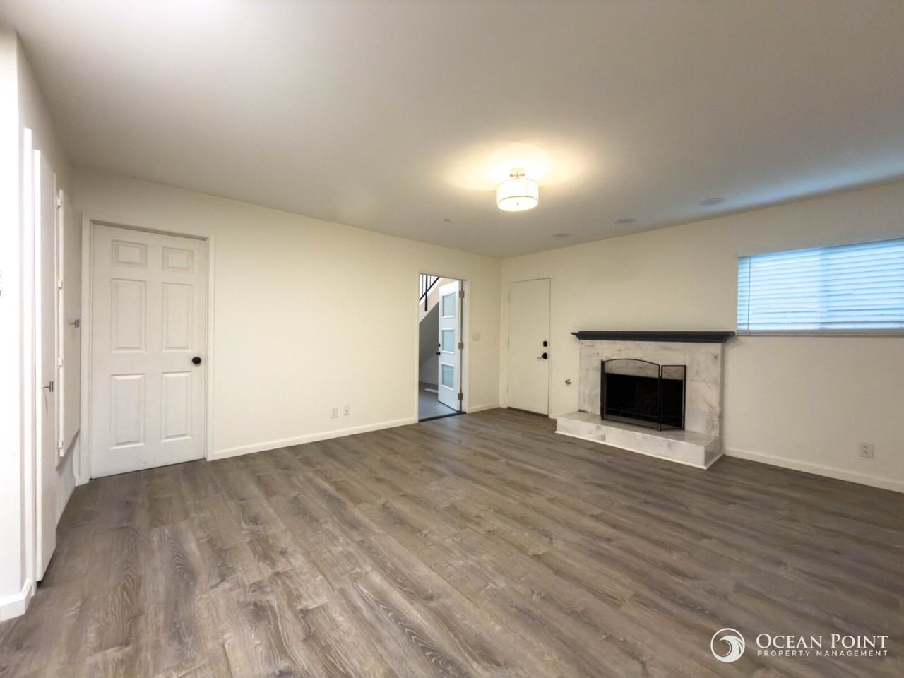 1184 Cornwall Ln - Photo 3 of 22