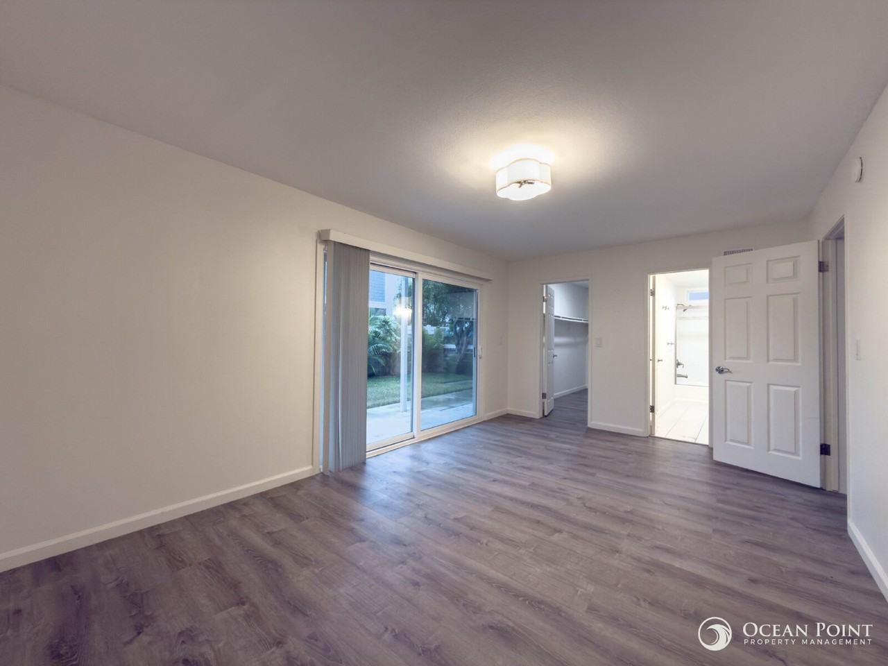 1184 Cornwall Ln - Photo 6 of 22