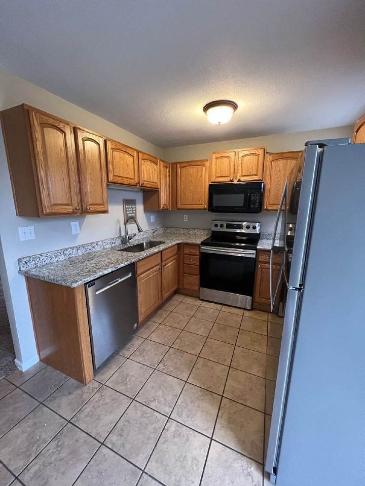 118 Vixen Cir #B - Photo 3 of 13