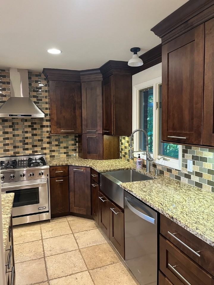 1214 Brentwood Ln - Photo 4 of 50