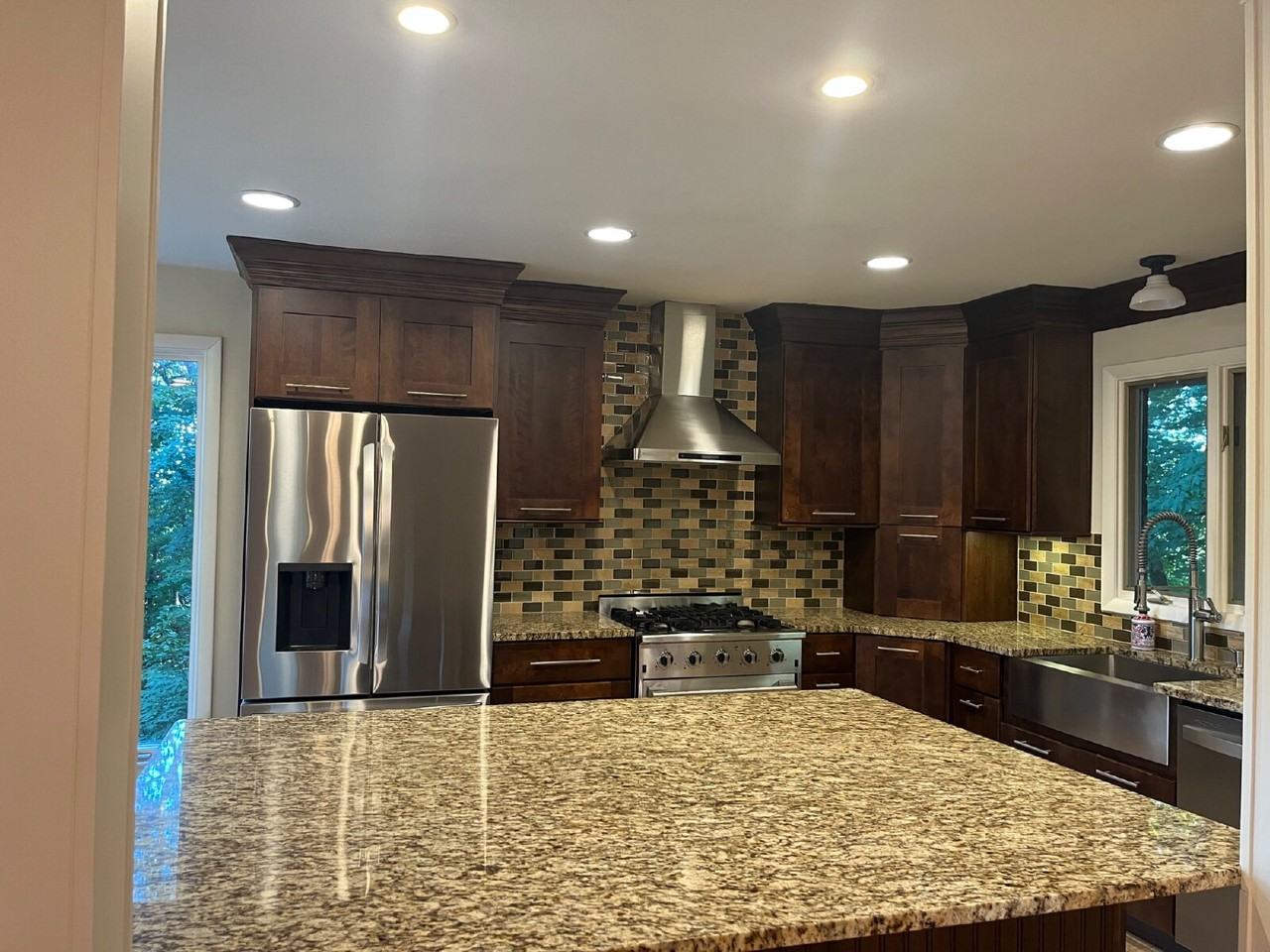 1214 Brentwood Ln - Photo 5 of 50