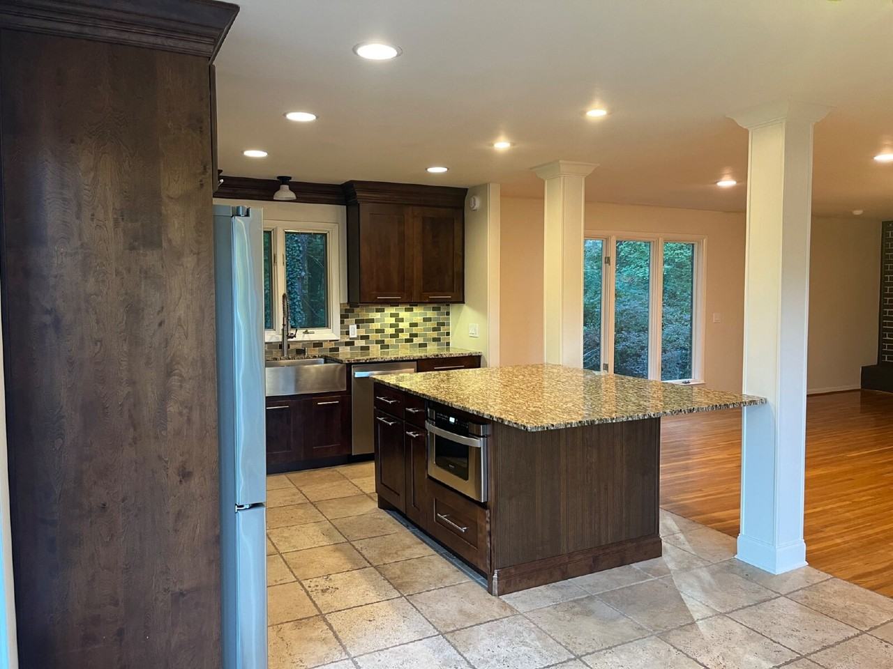 1214 Brentwood Ln - Photo 6 of 50