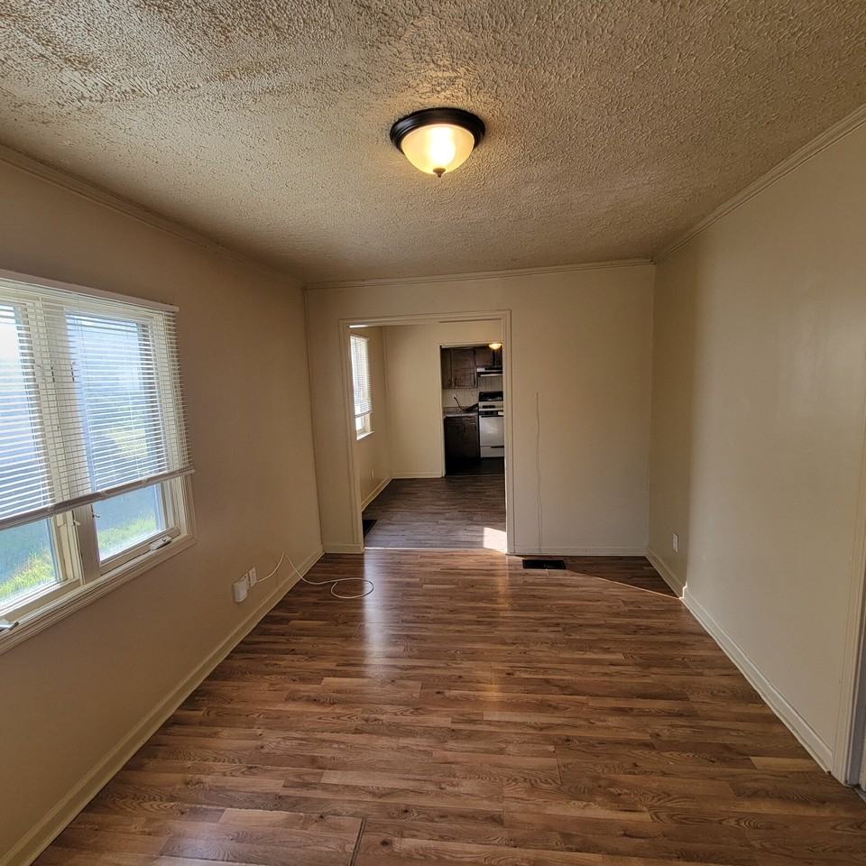 3829 Spann Ave - Photo 3 of 6