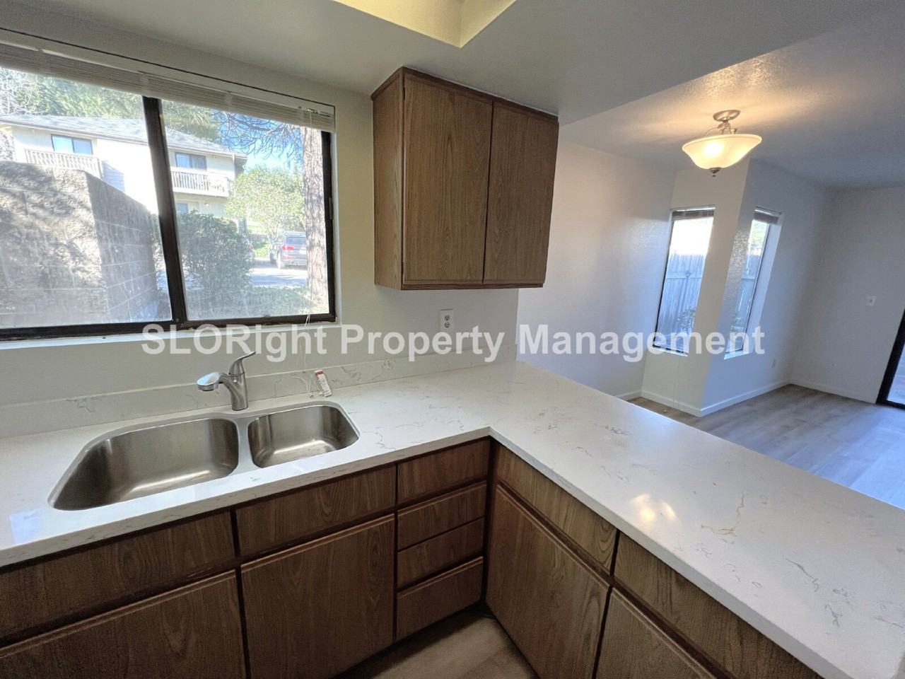 2975 Rockview Pl - Photo 6 of 16