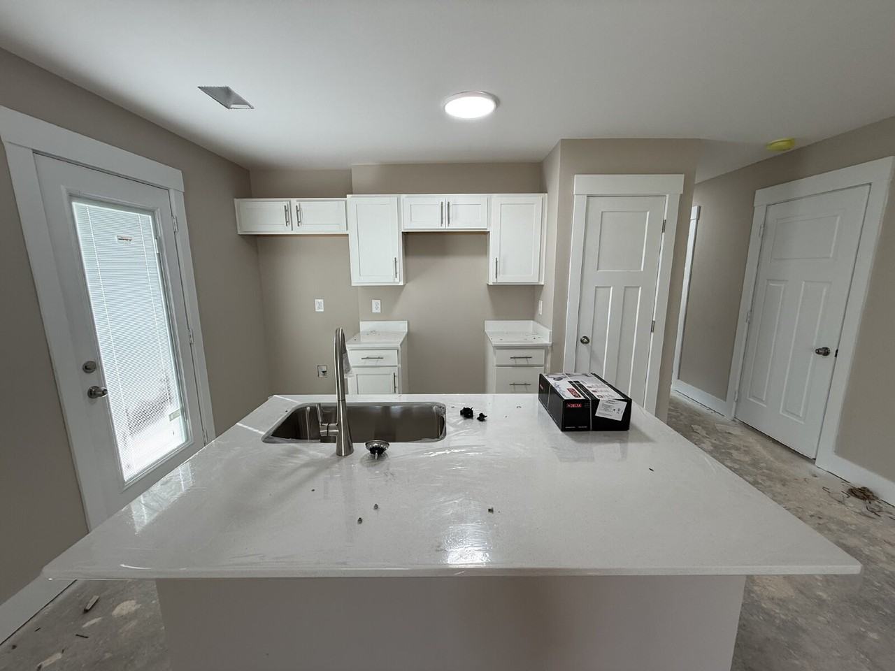 154 Indiana Ave - Photo 5 of 14