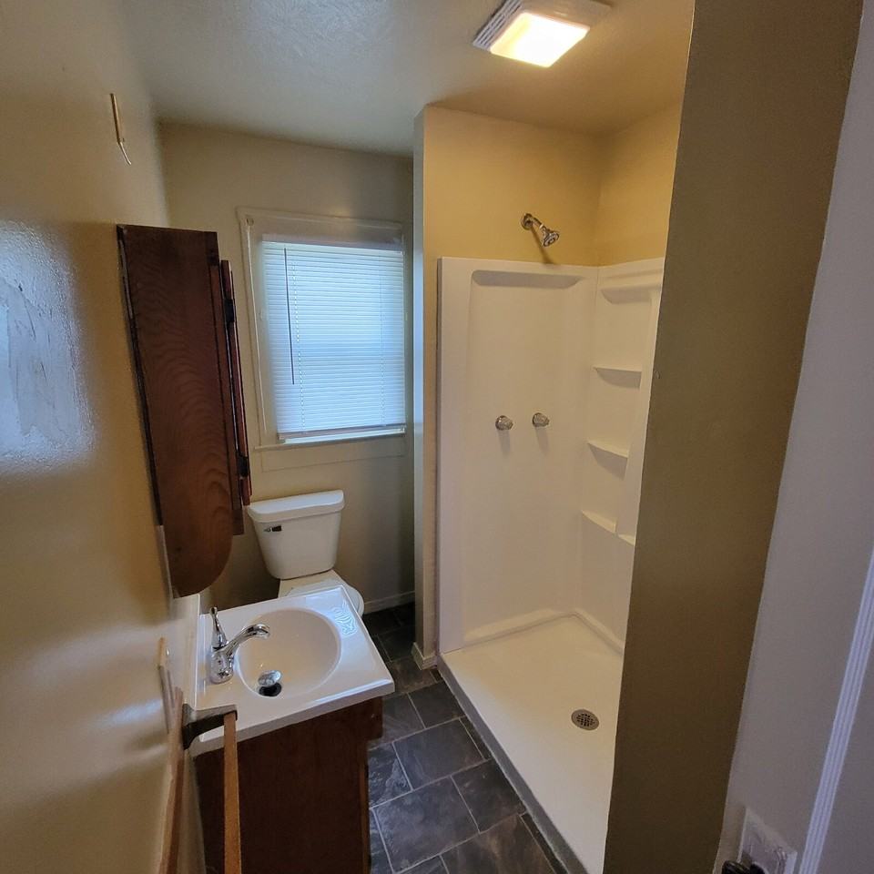 726 N Exeter Ave - Photo 2 of 7