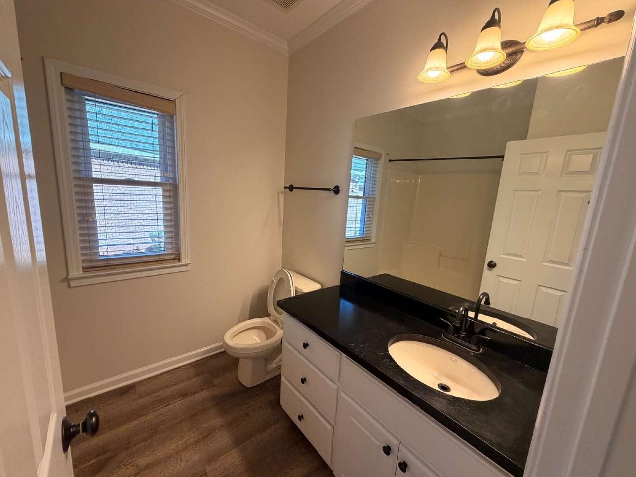 239 Veritas Dr - Photo 7 of 15