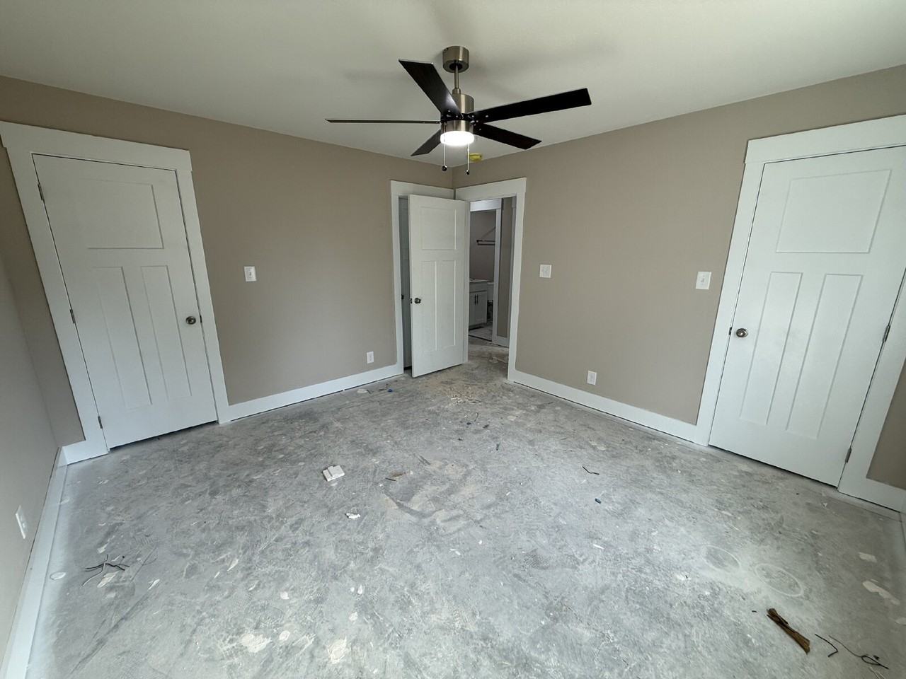 158 Indiana Ave - Photo 4 of 14
